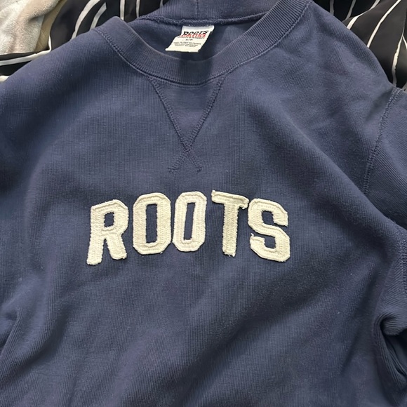 Roots blue long sleeve with white lettering S/P - Picture 4 of 6